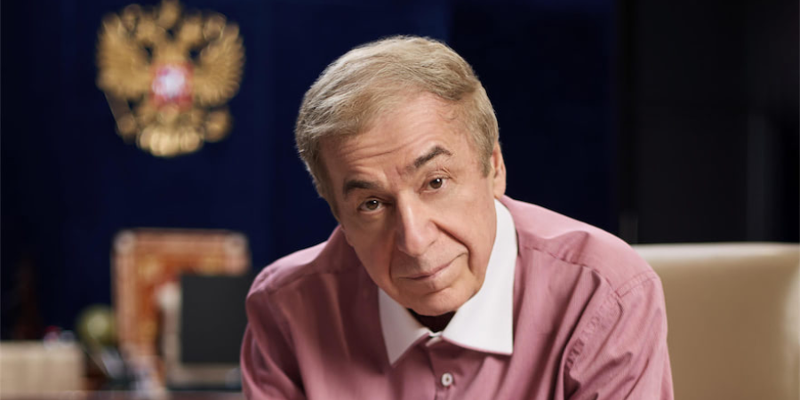 Михаил Гуцериев получил премию «Поэт года»