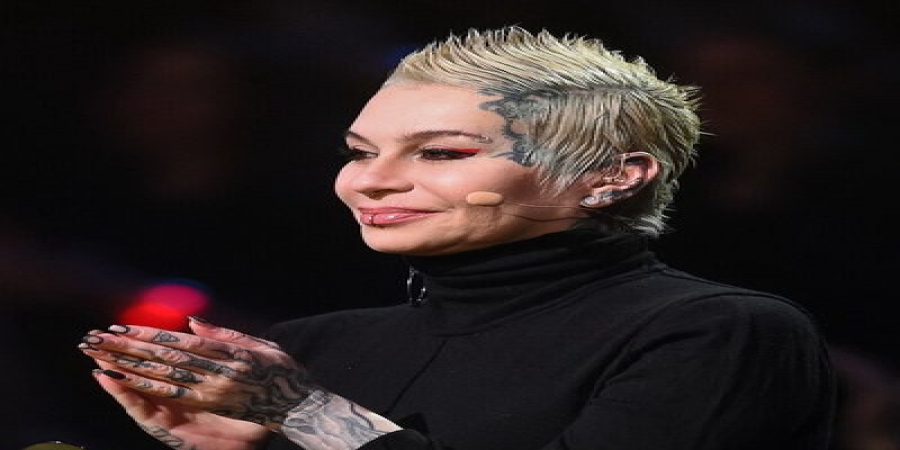 Теона Дольникова поборется за миллион рублей в конкурсе «Новая звезда»