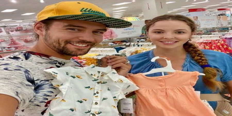 Марина Орлова родила двойню в США