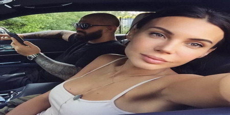 Джиган получил от жены на день рождения элитный автомобиль