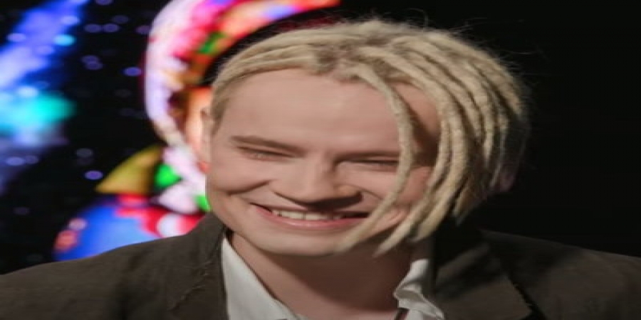 Обзор: «Алёна, блин!». Shaman – новая поп-звезда, мистический образ и песни о России»