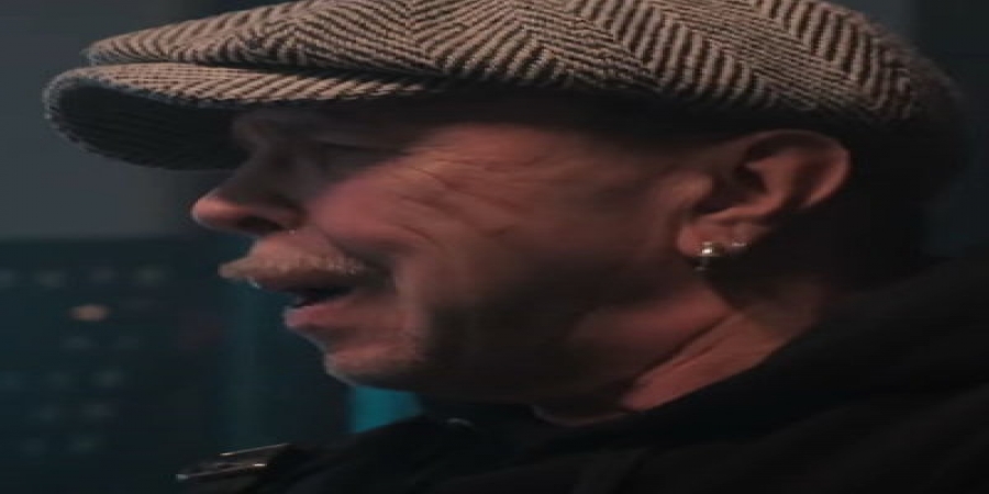 Гарик Сукачев показал фильм о съемках «Я остаюсь»