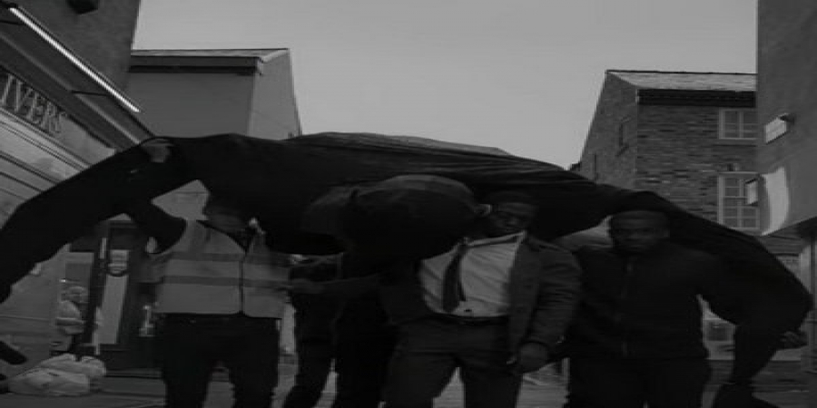 Лиам Гэллахер снял клип в поддержку мужчин