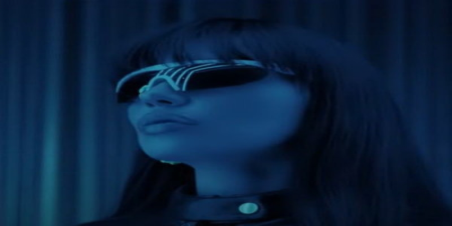 Ольга Серябкина рассказала о новогодних желаниях в новом клипе