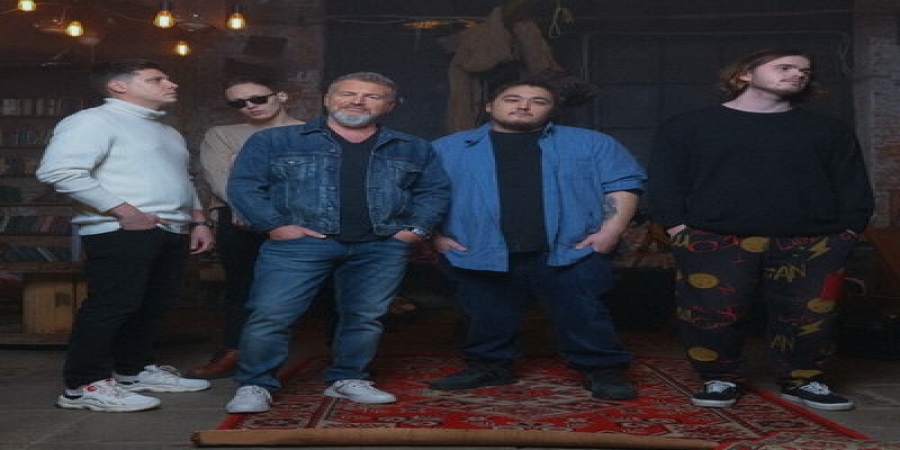 Леонид Агутин спел «Последний трек» с молодыми музыкантами