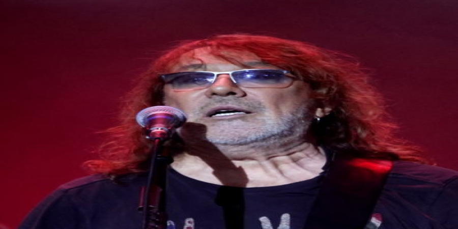 Владимир Кузьмин согрел женщин «Сибирскими морозами»