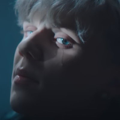 Ваня Дмитриенко показал выход из депрессии в «Параноике»