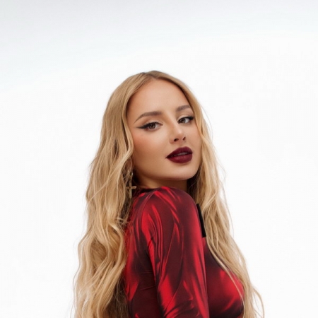 Anna Asti и Ильдар Абдразаков дебютируют в роли наставников шоу «Голос» на Первом канале