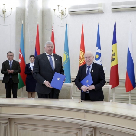 В Минске подписан Меморандум о сотрудничестве между Исполкомом СНГ и Ассамблеей Народов Мира