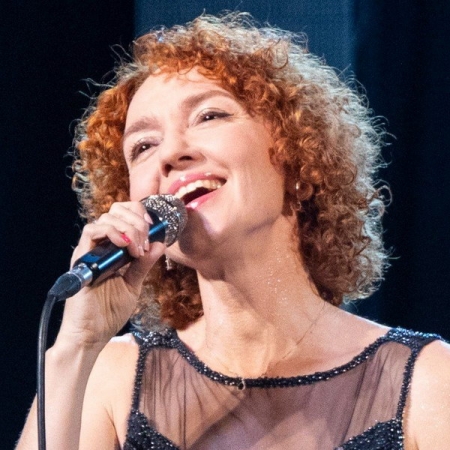 Анна Бутурлина споет «Любимым мужчинам» о личном