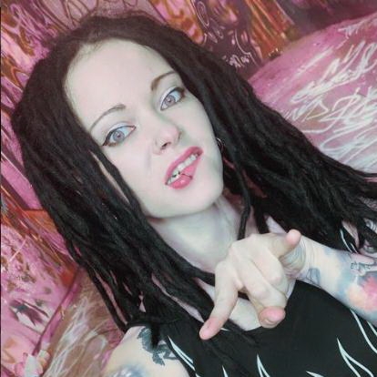 Сегодня 40 лет певице Нуки