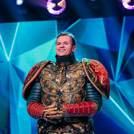 Под маской Жука скрывался футболист