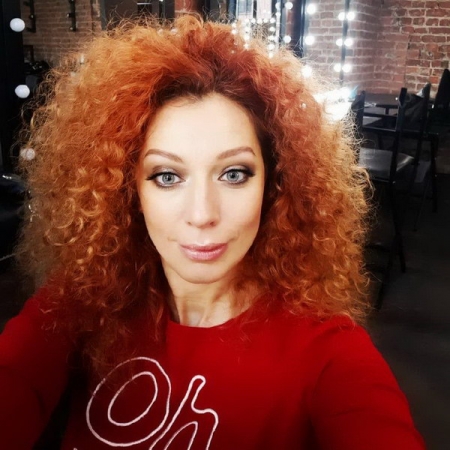 Сегодня 45 лет Юлии Коган