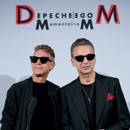 Обзор: «Умеет ли петь Depeche Mode | Это отвратительно! Я не могу перестать смотреть!»