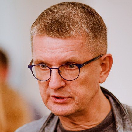 Юрий Аксюта не пустит Ольгу Бузову петь на Первый канал
