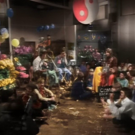 Цветная версия «All You Need Is Love» вышла в День Beatles