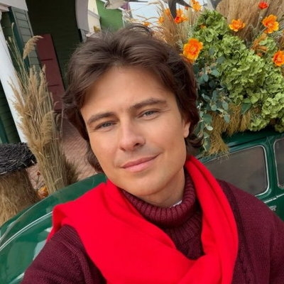 Прохор Шаляпин собирает гномиков в новом доме